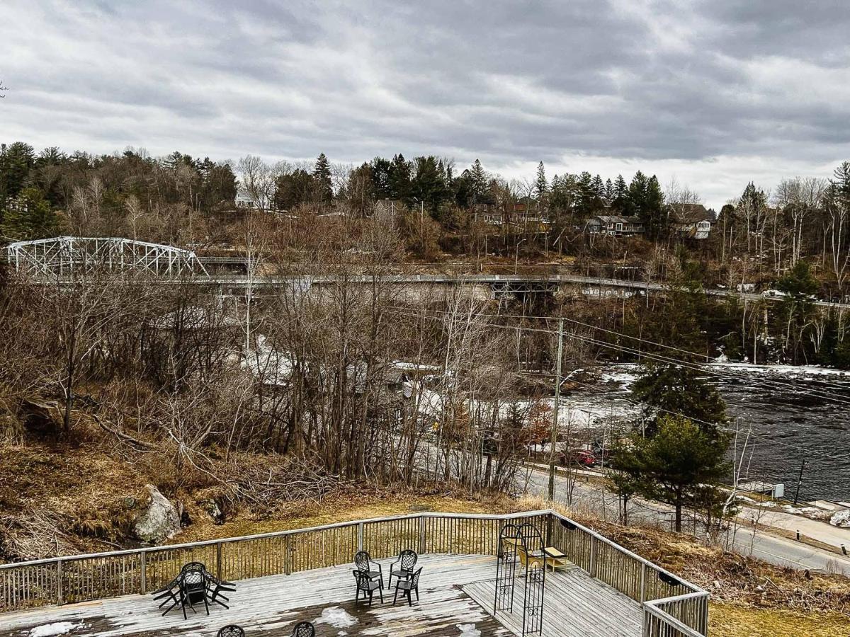 Inn At The Falls Bracebridge Exterior foto